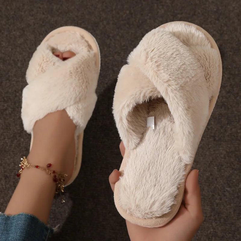 Chaussons ouverts confort — vue de trois quarts