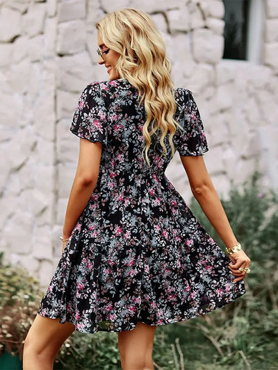 Robe Élise – Élégance Florale pour un Été Inoubliable