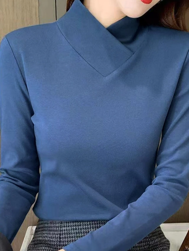 Pull Col Montant Élégant et Épuré