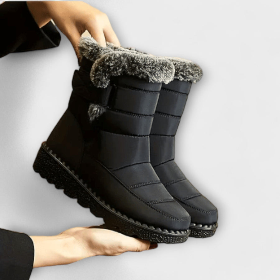 Botas Altas Impermeáveis com Sola Tratorada