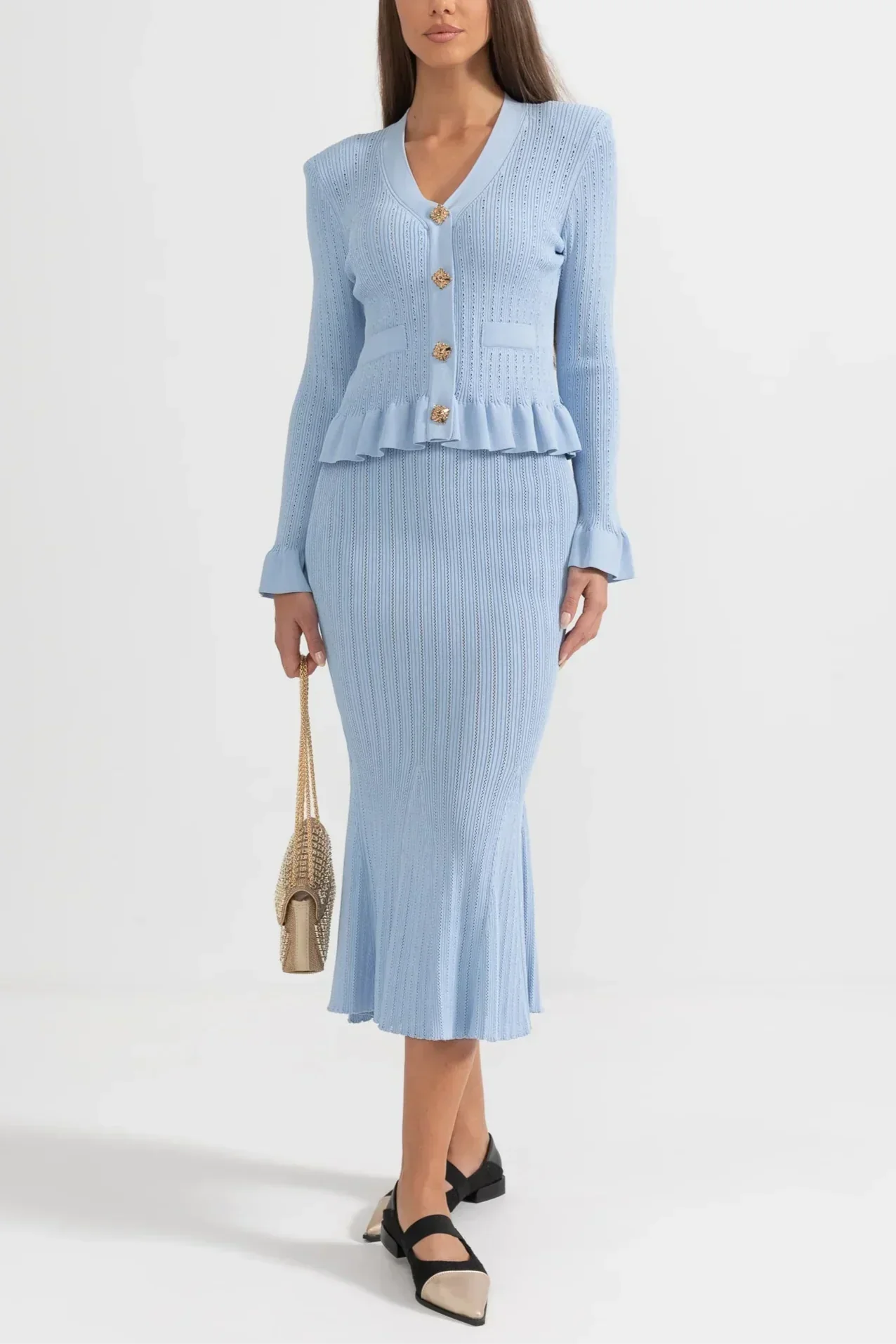 Prudence – Ensemble composé d'une robe midi en maille raffinée et d'un haut boutonné