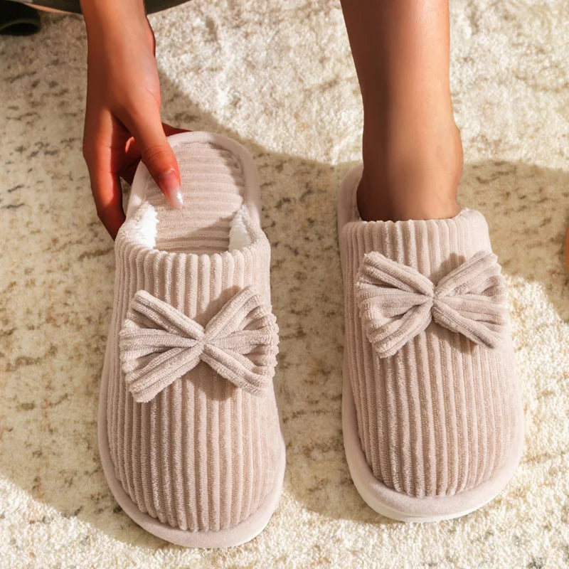 Chaussons Fermés à Nœud Douillet