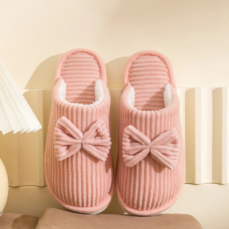 Chaussons Fermés à Nœud Douillet