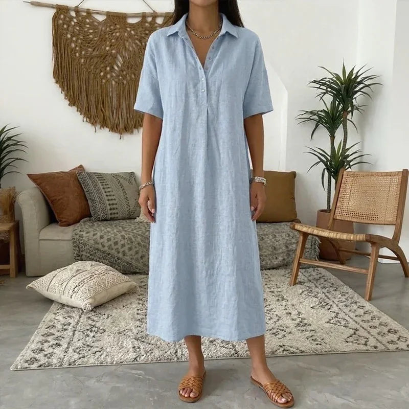 Robe Élégante col structuré — vue en mouvement allure féminine