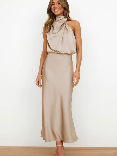 Robe de soirée fluide et épurée - Élégance intemporelle pour grandes occasions