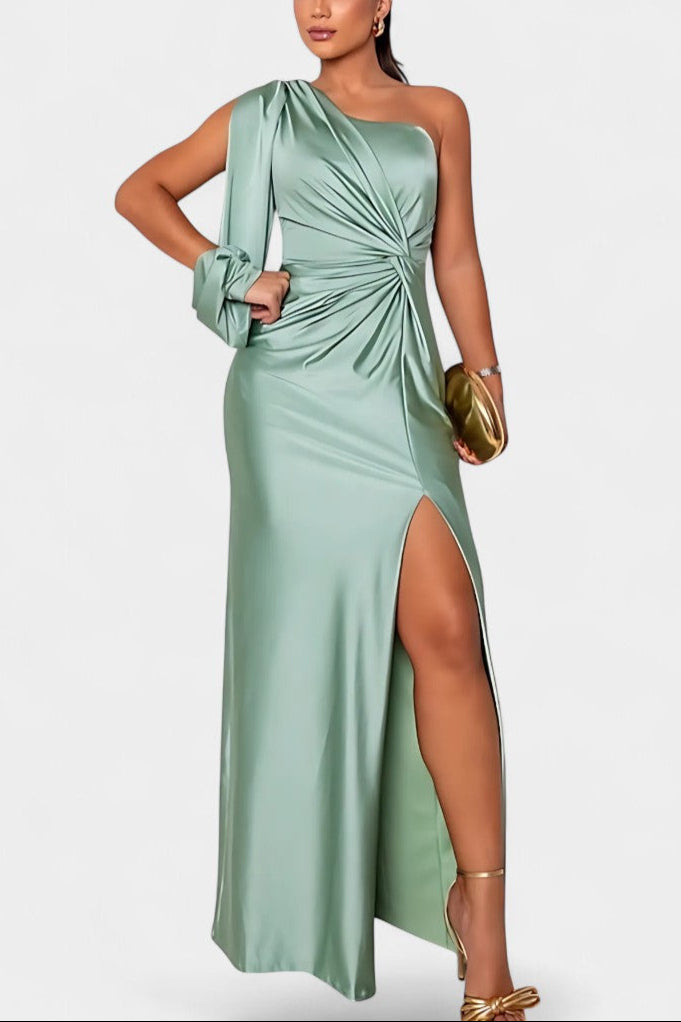 Charlotte Robe asymétrique drapée à une épaule