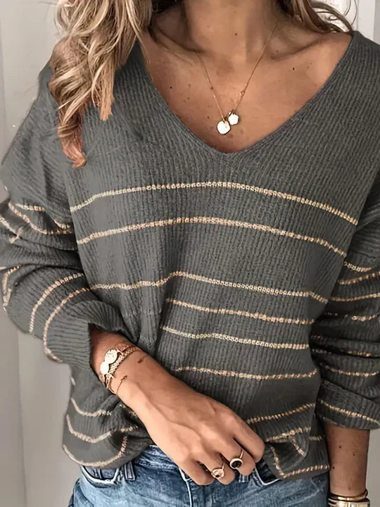 Aira | Pull rayé à col en V pour femmes élégantes