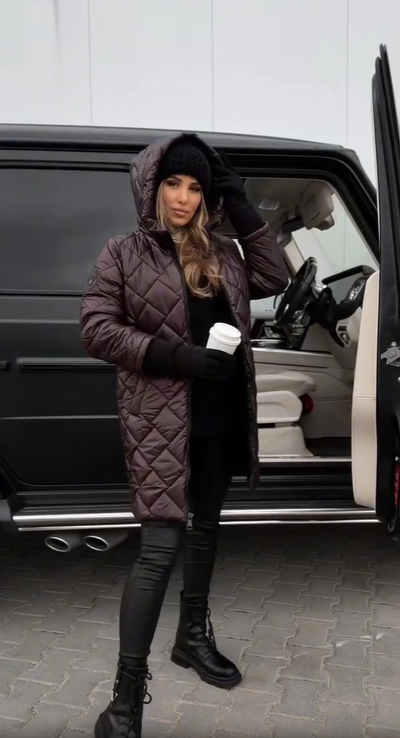 Denise | Élégante veste matelassée en duvet avec capuche