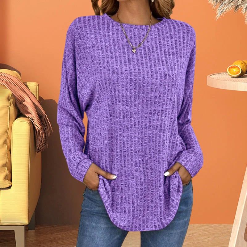 Pull ample col rond — vue d'ensemble, port naturel