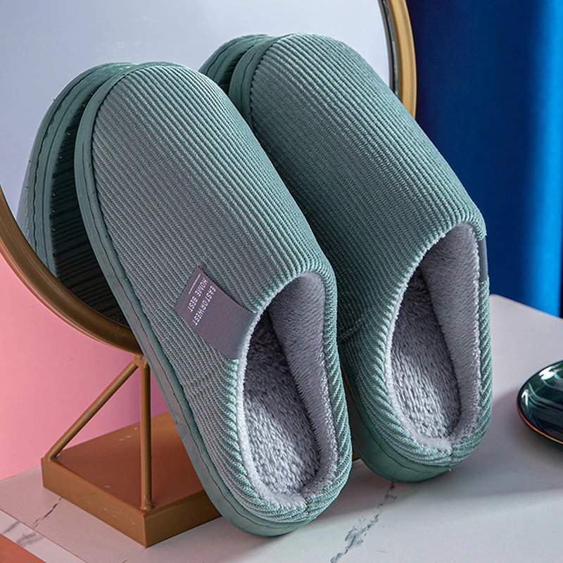 Chaussons Fermés Douillets — vue de profil