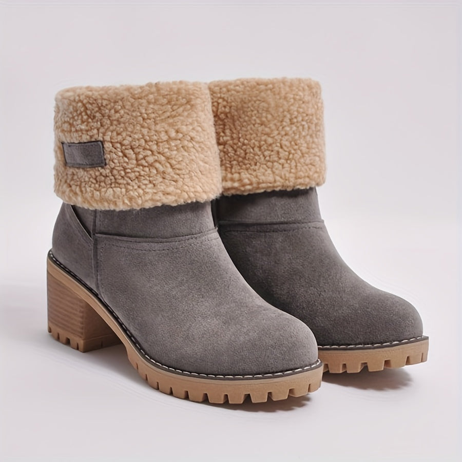 Botins com Revers Acolhedor e Salto de Bloco