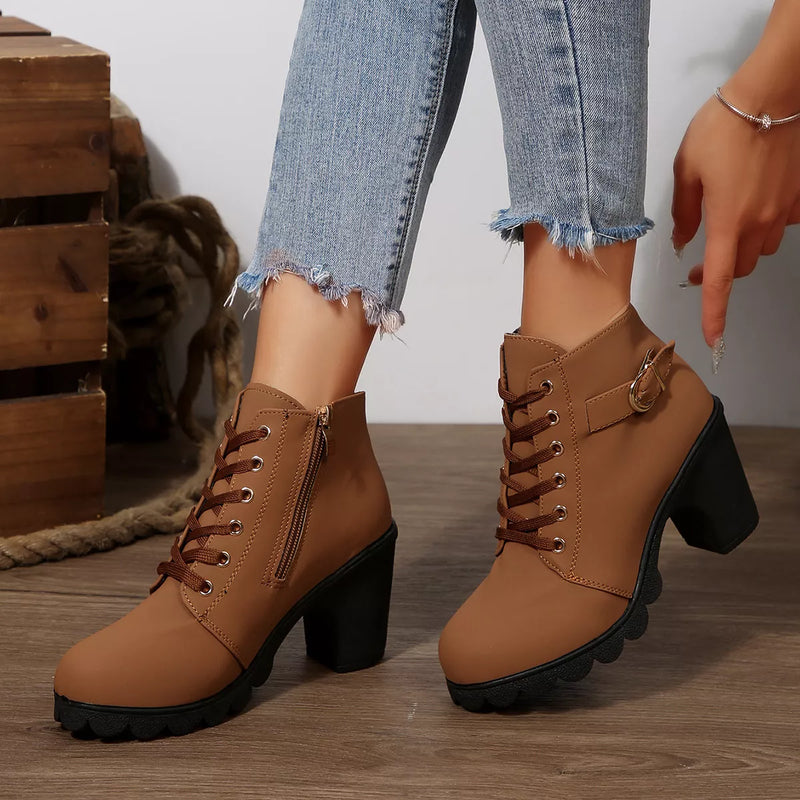 Bottines à Talon Bloc et Laçage Raffiné