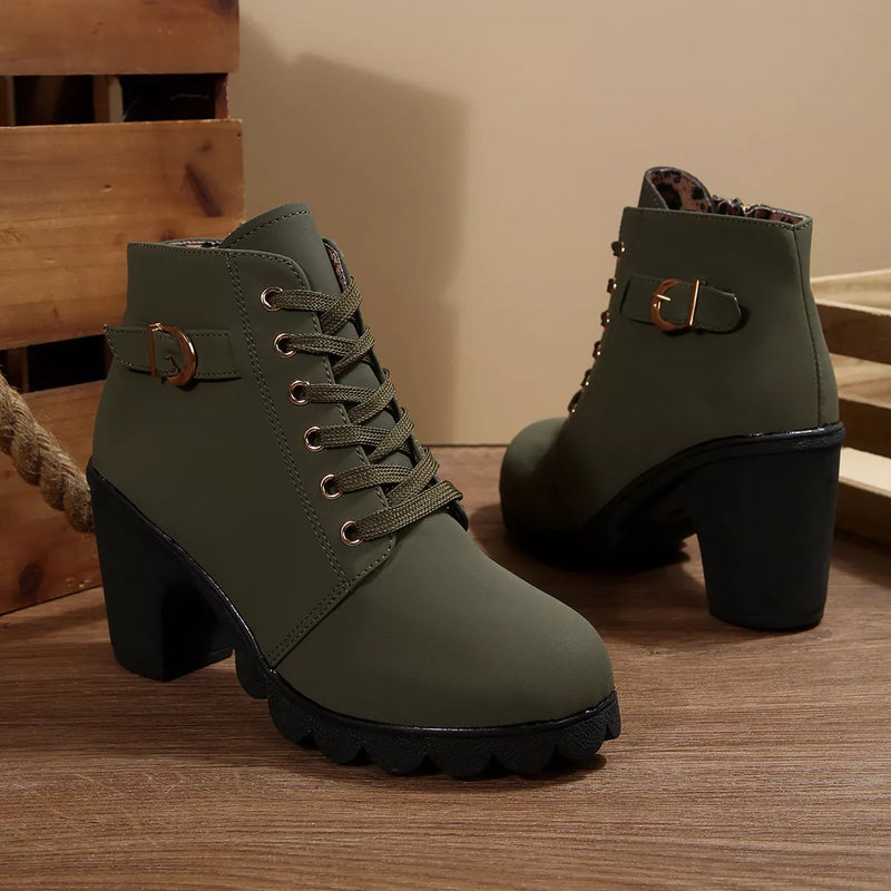 Bottines à Talon Bloc et Laçage Raffiné