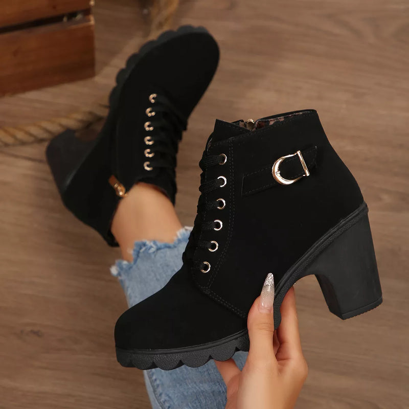 Bottines à Talon Bloc et Laçage Raffiné