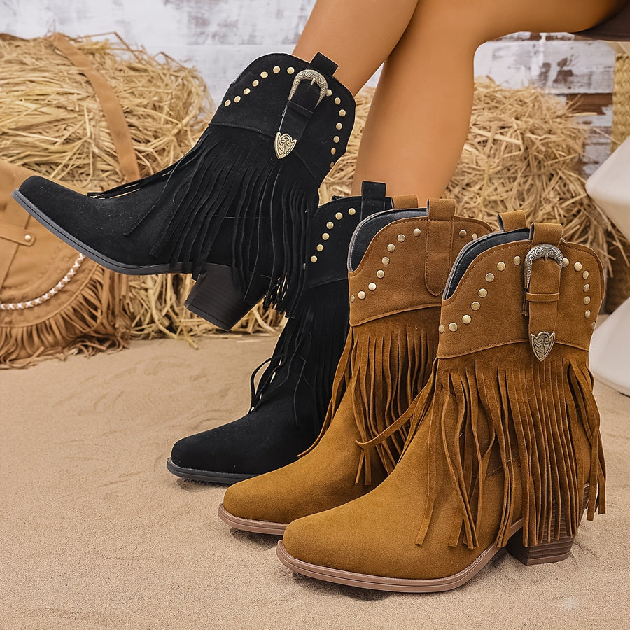 Botas com Franjas e Salto Quadrado
