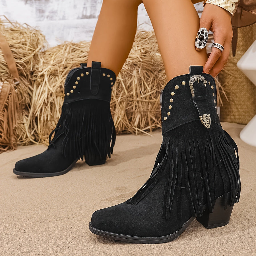 Botas com Franjas e Salto Quadrado