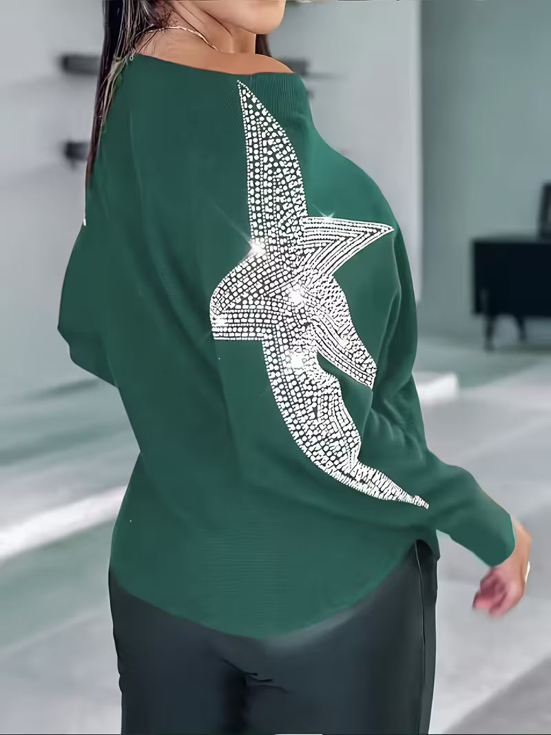 Pull imprimé étoilé — vue trois quarts, silhouette épousée