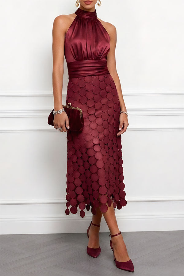 Robe Isaure — vue en pied de la silhouette complète avec ourlet festonné
