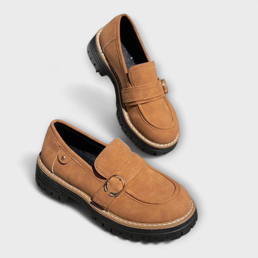 Mocassins Structurés Élégance Intemporelle