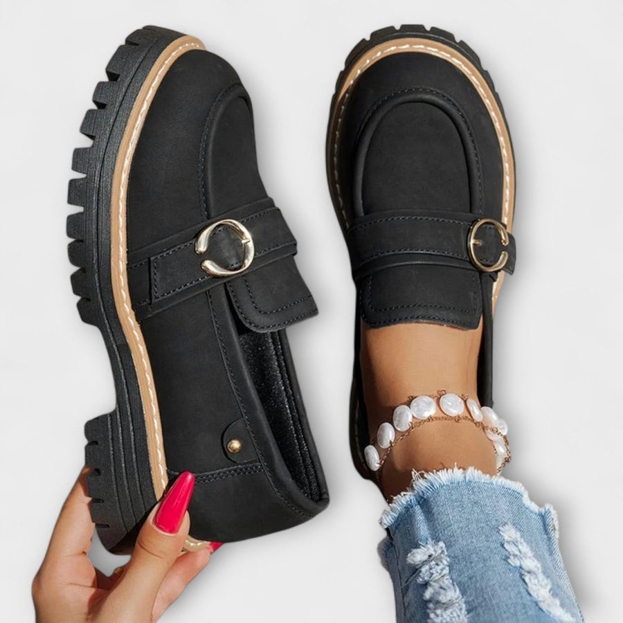 Mocassins Structurés Élégance Intemporelle