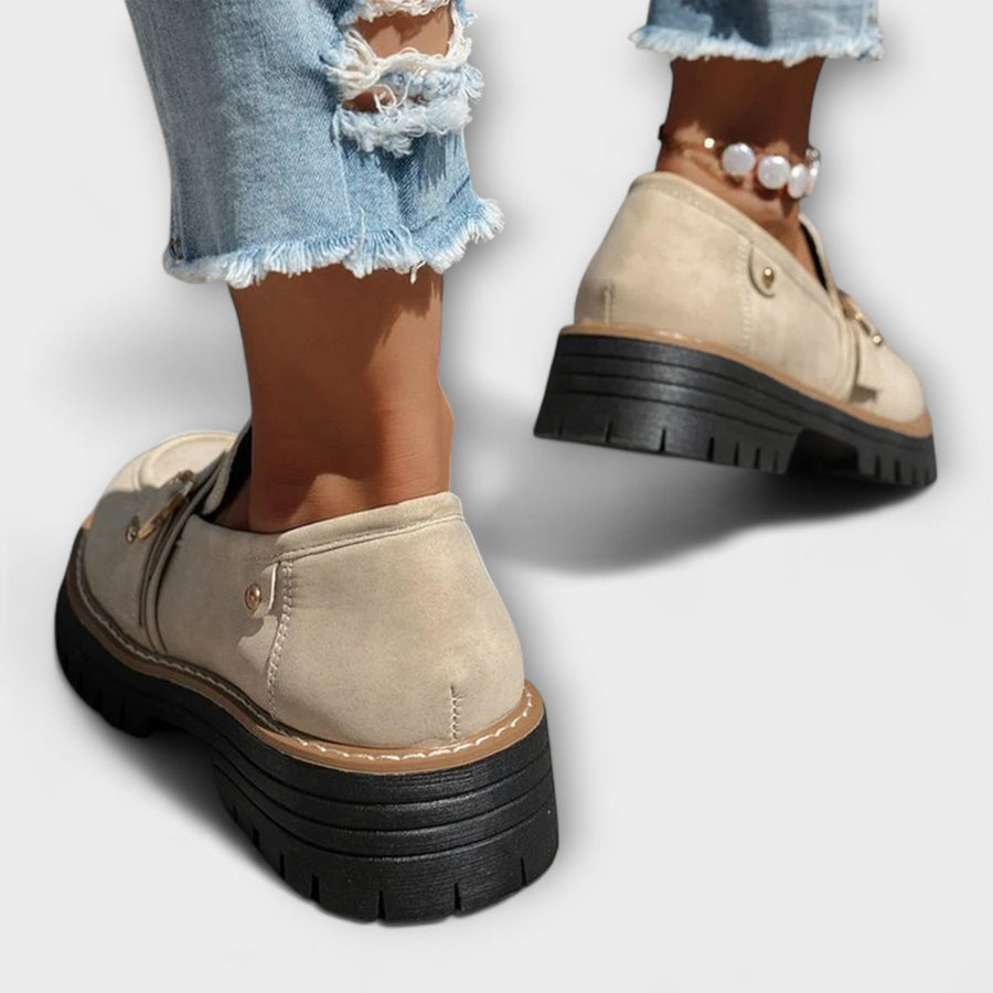 Mocassins Structurés Élégance Intemporelle