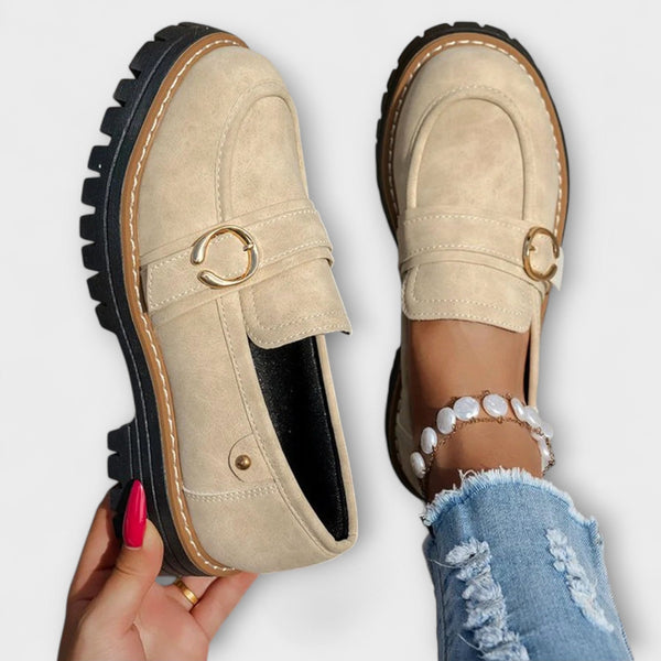 Mocassins Structurés Élégance Intemporelle