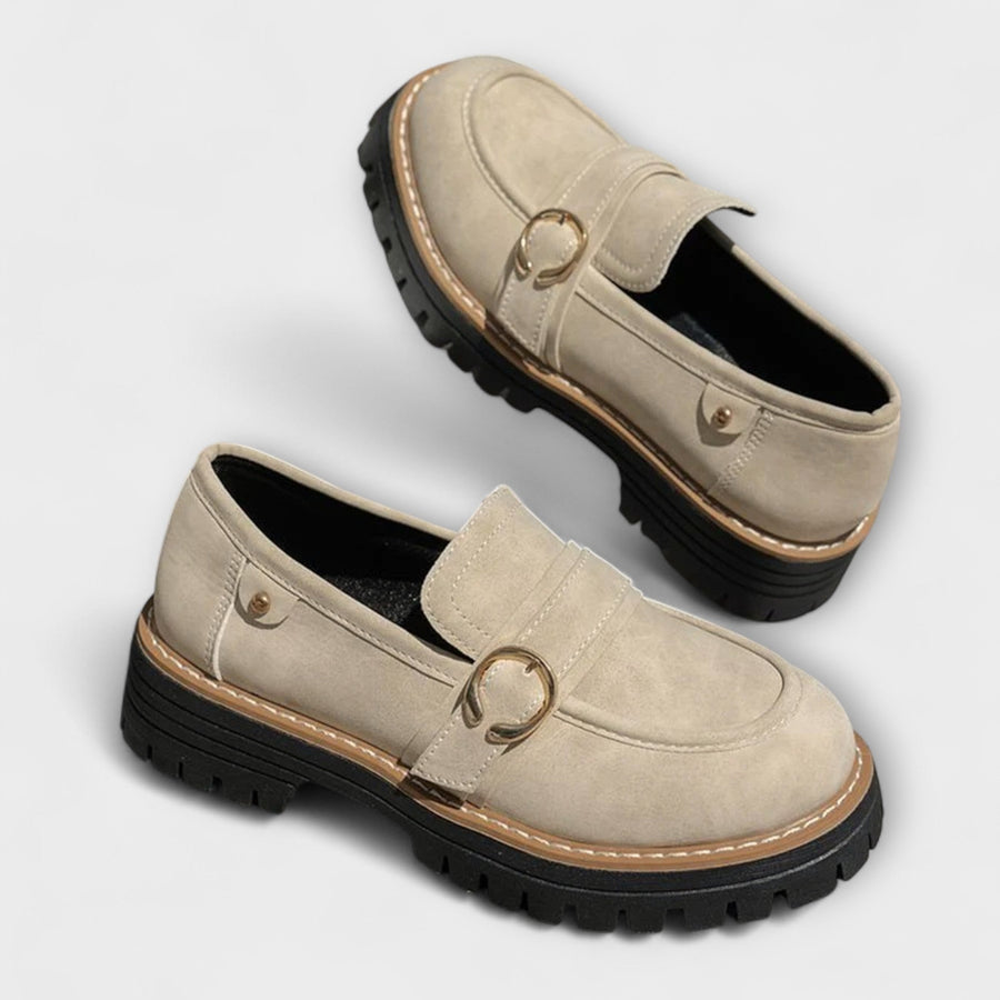 Mocassins Structurés Élégance Intemporelle