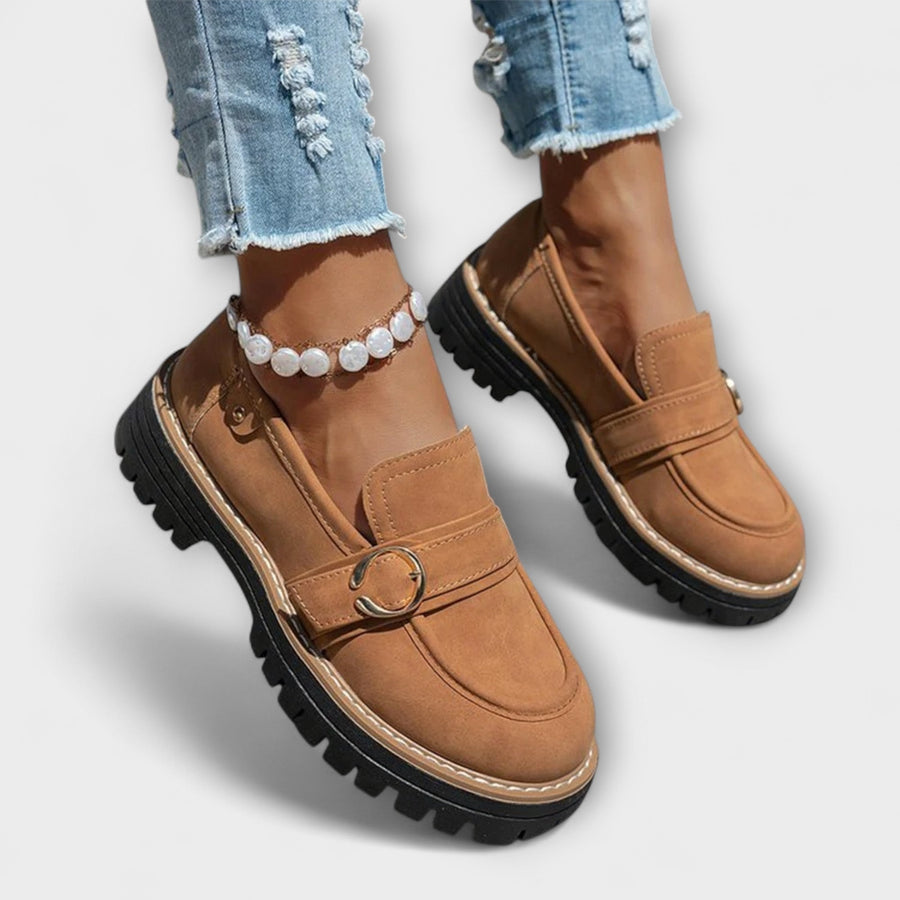 Mocassins Structurés Élégance Intemporelle