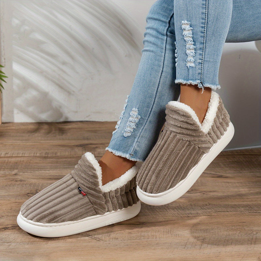 Pantufas Aconchegantes com Sola Grossa