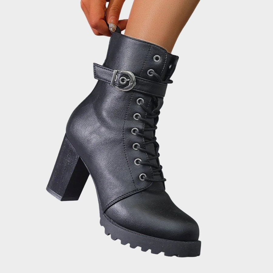 Botas militares com atacadores e fivela lateral