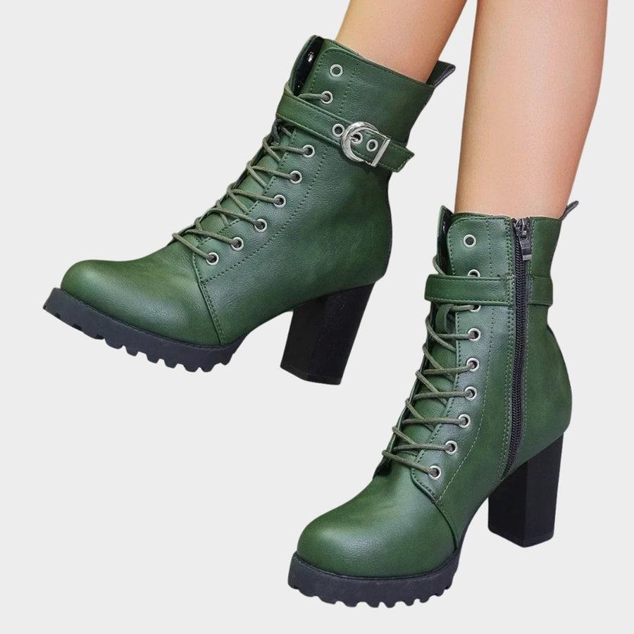 Botas militares com atacadores e fivela lateral
