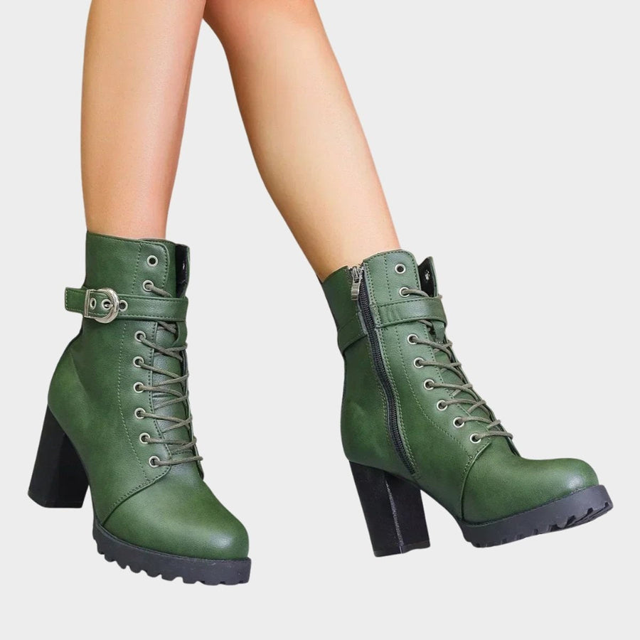 Botas militares com atacadores e fivela lateral