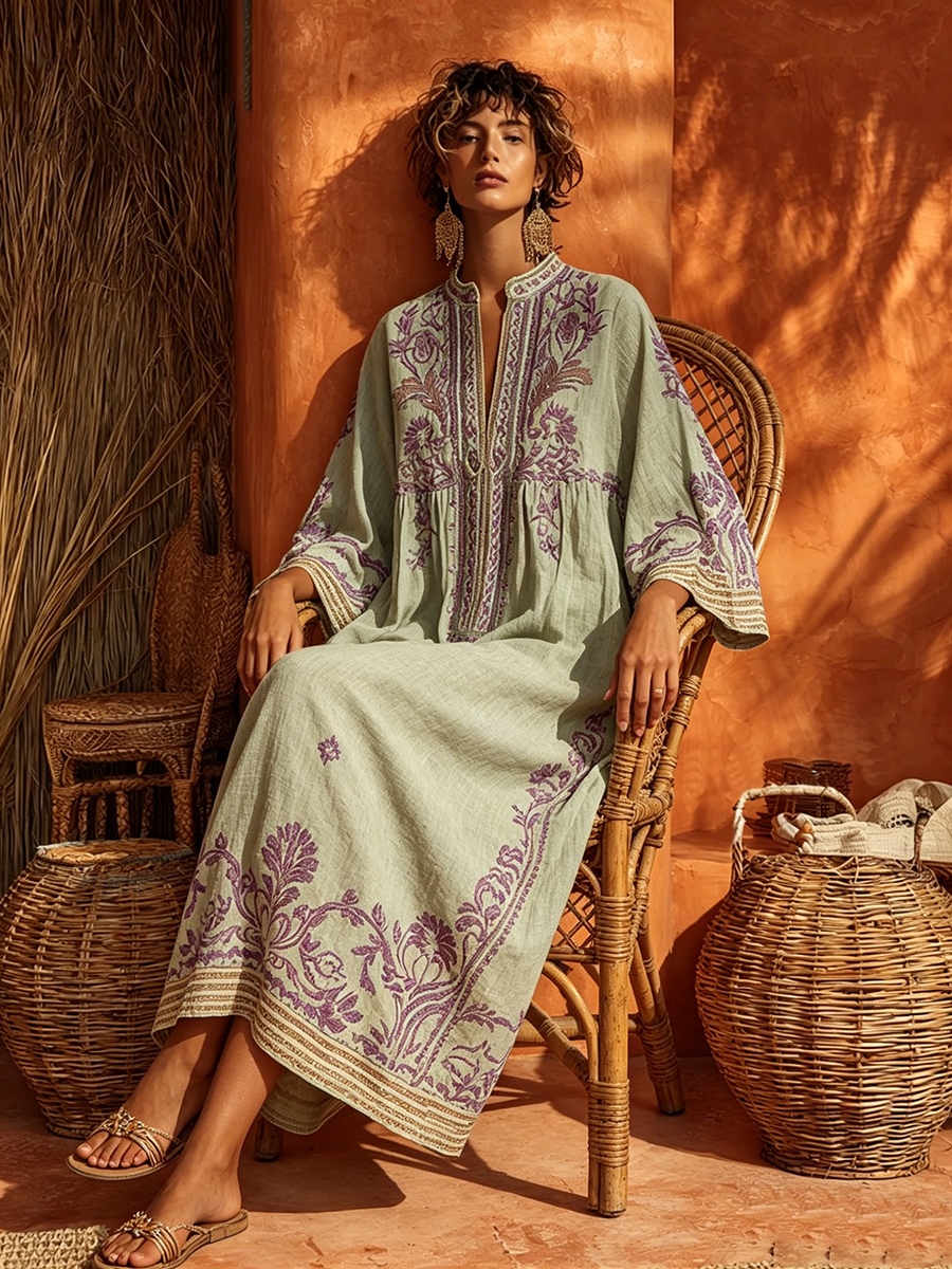 Robe Céleste — vue de profil, silhouette ample et enveloppante