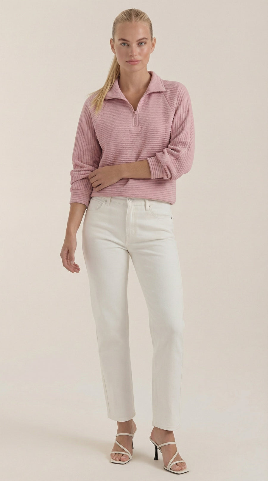 Pull col montant fermeture partielle oversize — vue de face