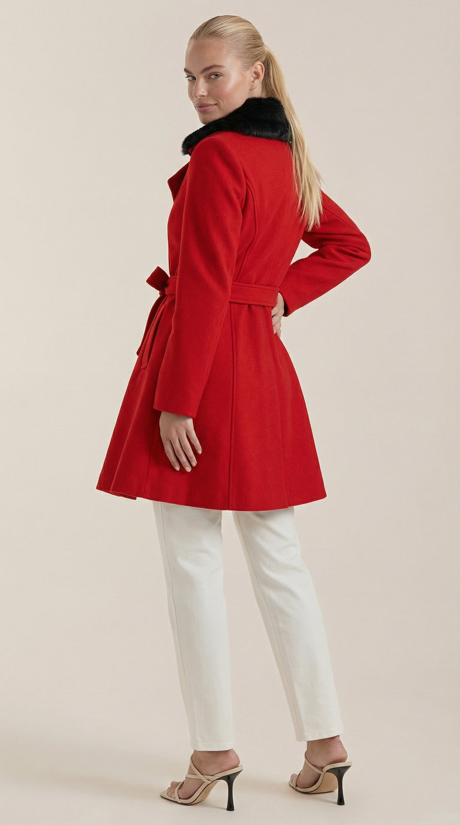 Manteau Mi-long Cintré à Ceinture et Col Fourrure