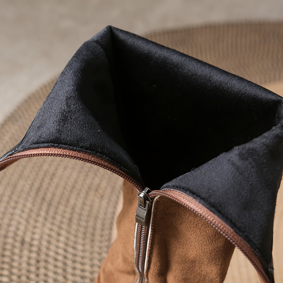 Bottes Hautes à Boutons Dorés