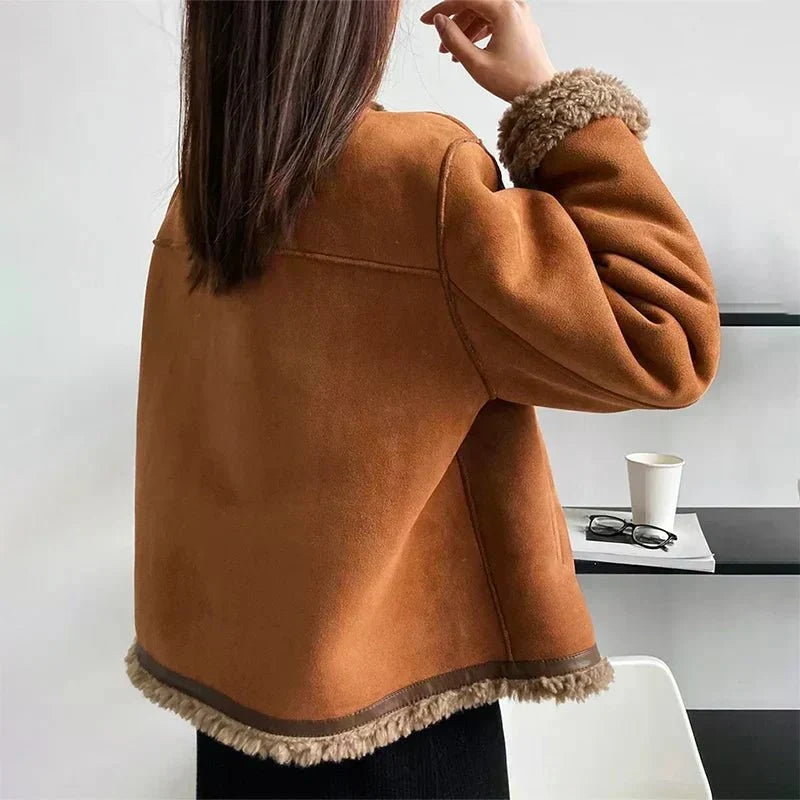 Veste Courte Effet Daim à Bordure Mouton