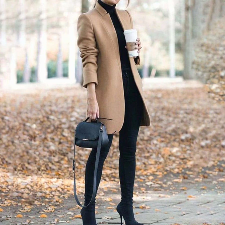 Manteau Long Cintré à Revers Structurés